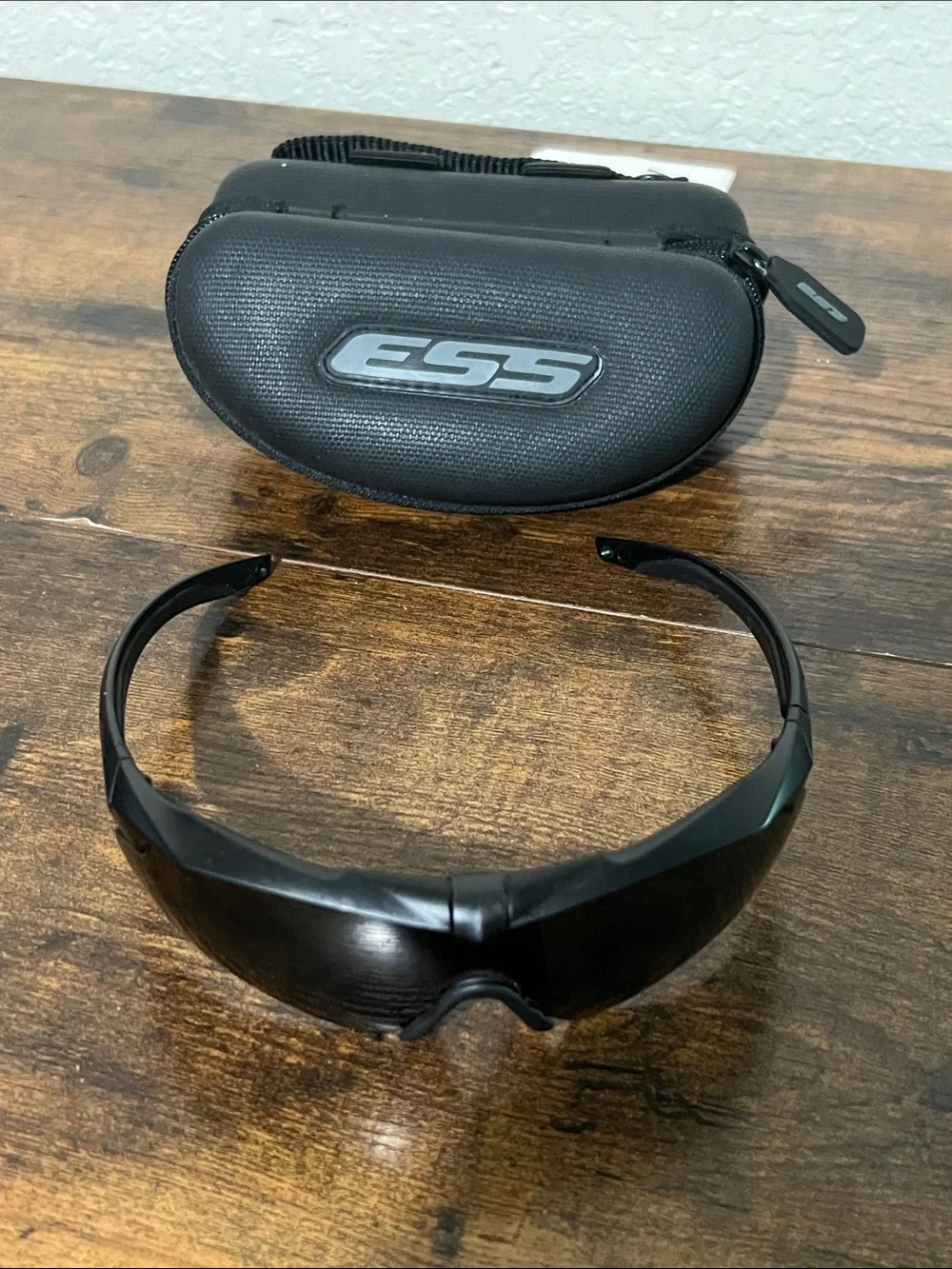 ESS tactical men’s tactical